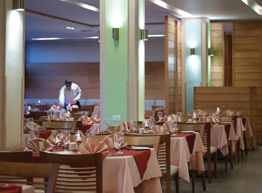 CORAL SEA AQUA CLUB  4*-19