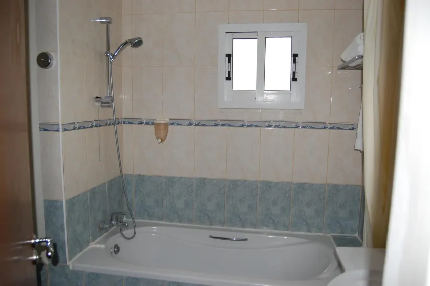 Moniatis Hotel  3*-5