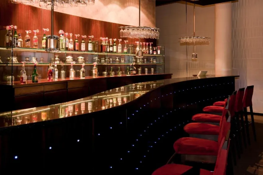 SENTIDO PHENICIA  4*-35