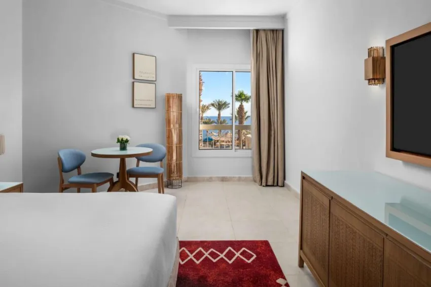DOUBLETREE BY HILTON SHARM BAY RESORT BEACH SIDE  4*-66
