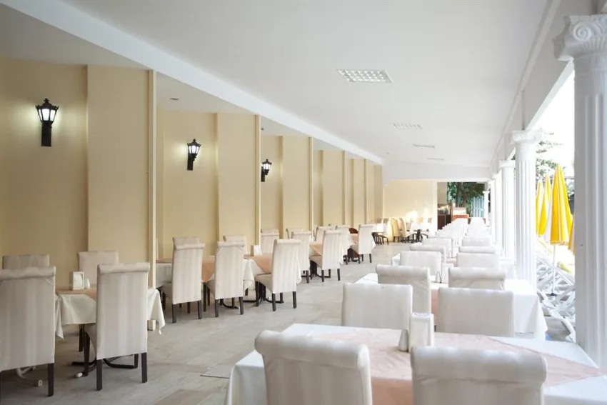 MONTE CARLO HOTEL  4*-9