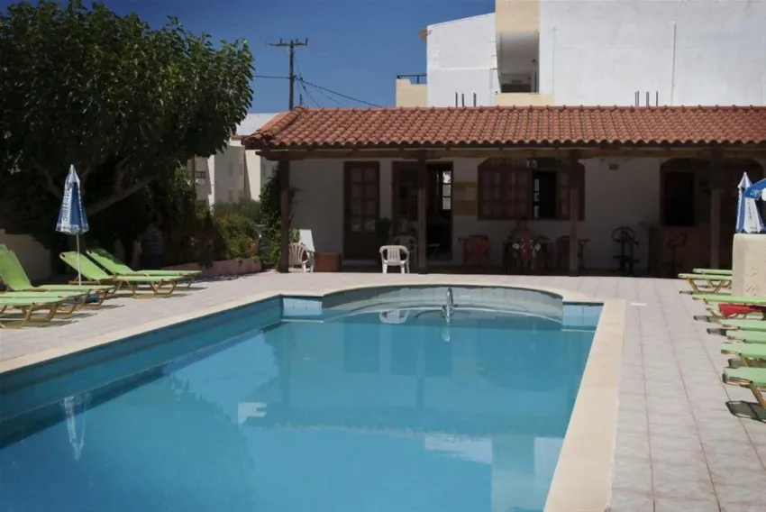 Prinos Apartments 3*-5