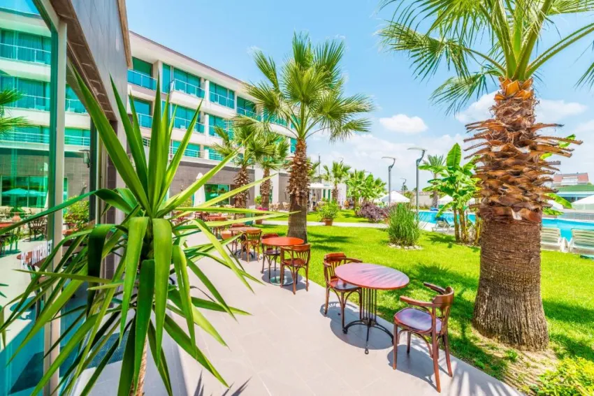 SIDE LOWE HOTEL  3*-6