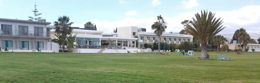 Natura Beach Hotel & Villas 3*-2