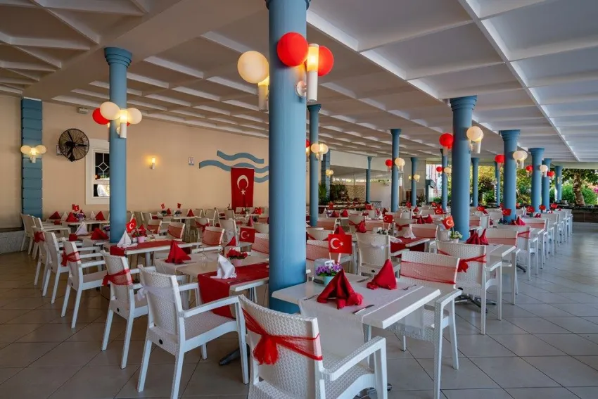 THE GARDEN BEACH HOTEL  5*-11