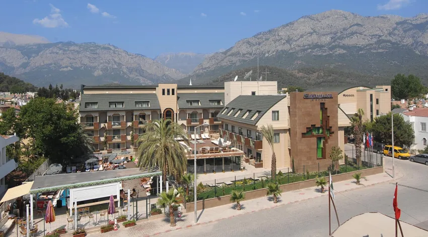 Ambassador Hotel 4*-1