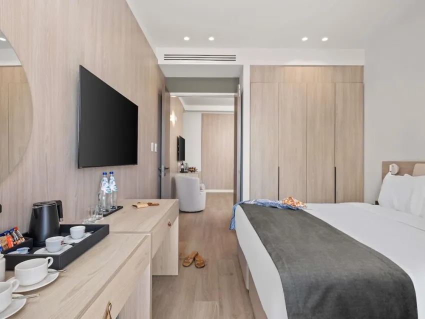 Mercure Larnaca City 3*-4