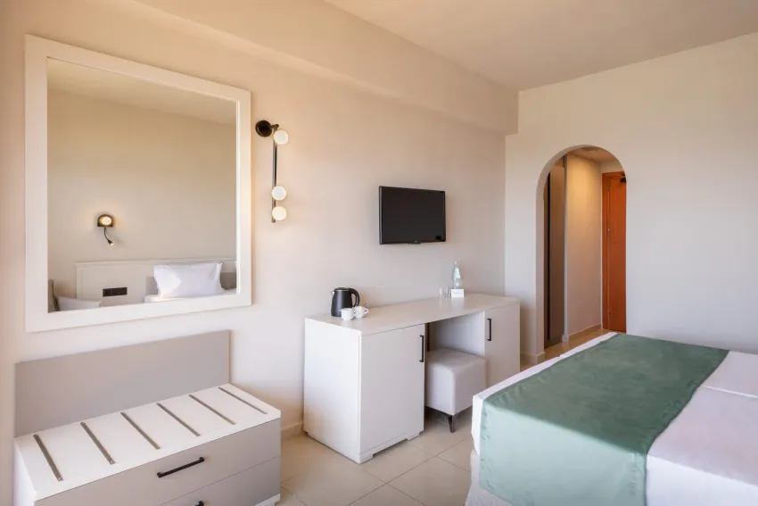 Sol Cosmopolitan Rhodes 4*-10