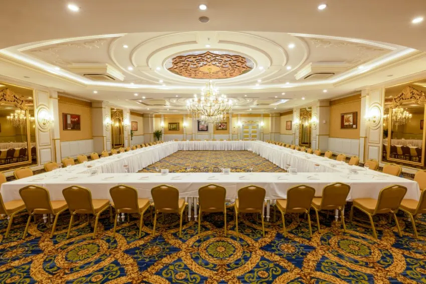 DIAMOND EXCELLENCE RESORT SPA (EX. CRYSTAL PALACE)  5*-11