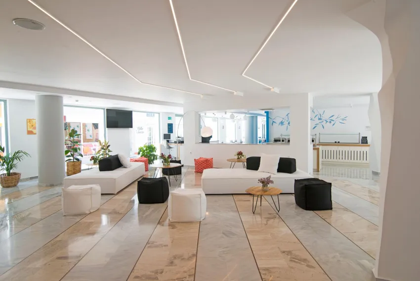 Alia Beach Hotel 4*-4