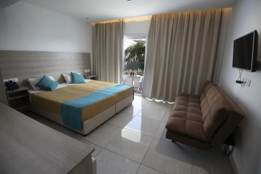Milea Hotel 3*-7