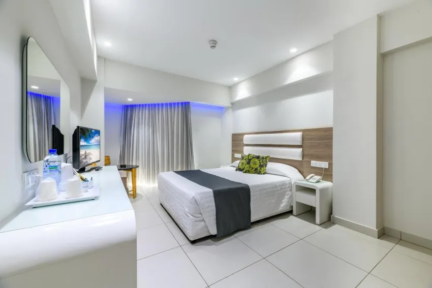 Tasia Maris Sands Adults Only 4*-28