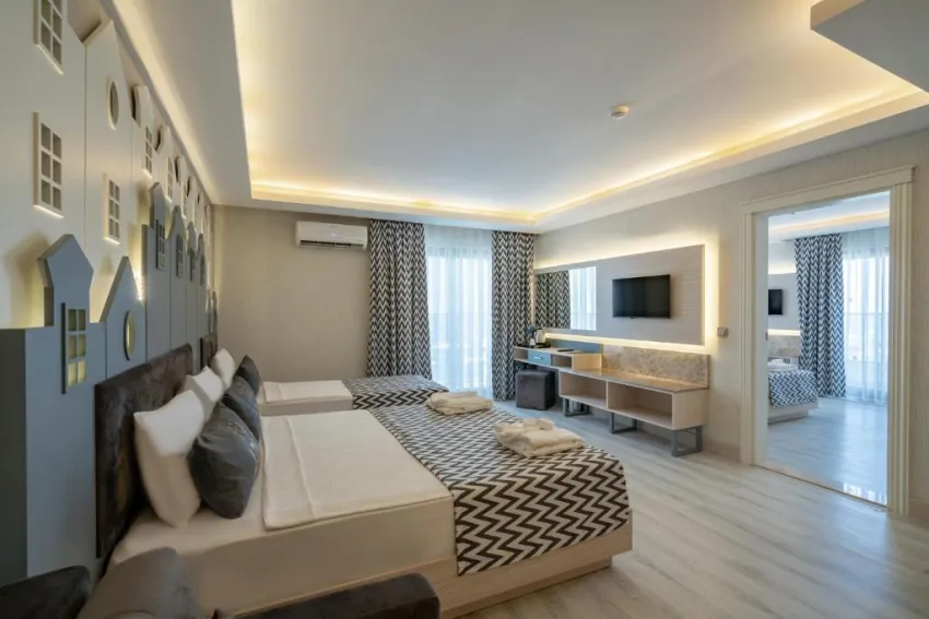 ARIA RESORT & SPA HOTEL  5*-5