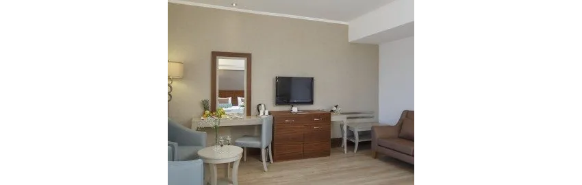 Side Crown Palace 5*-24