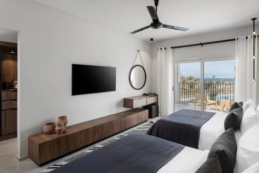 SERRY BEACH RESORT  5*-7