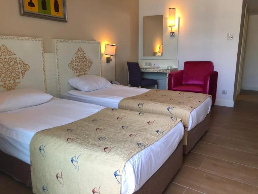 Crystal Admiral Resort Suites 5*-10