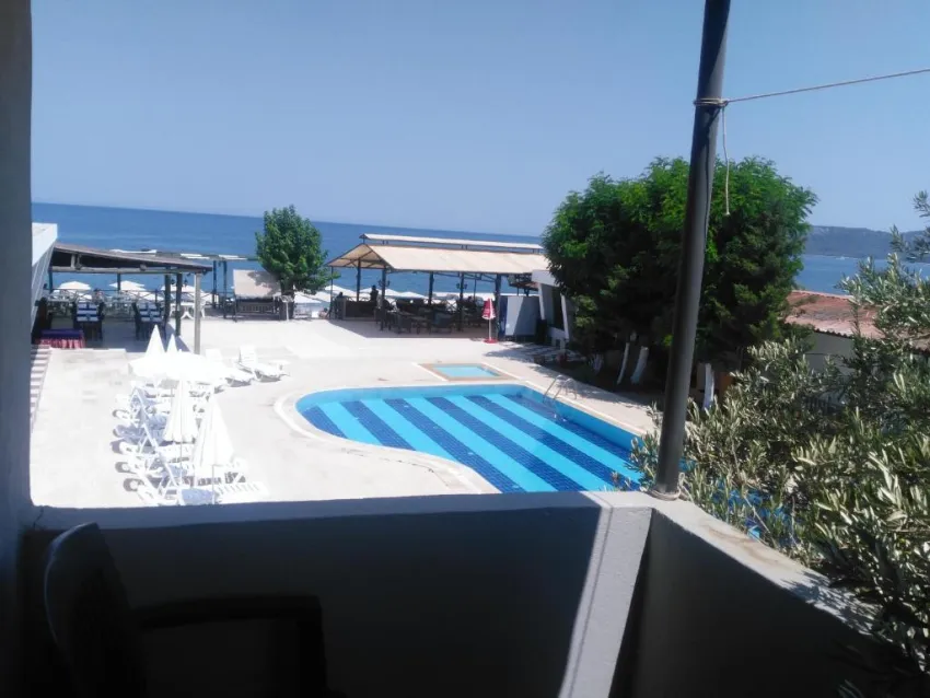 UGUR BEACH HOTEL  3*-9