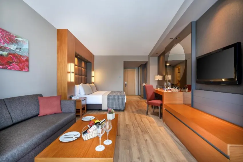 GRAVEL HOTELS SELECT  5*-4