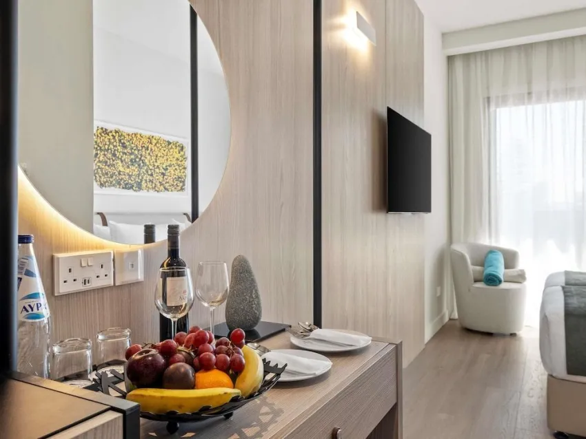 Mercure Larnaca City 3*-10