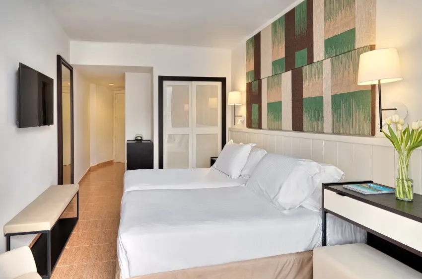 H10 Casa del Mar 4*-23