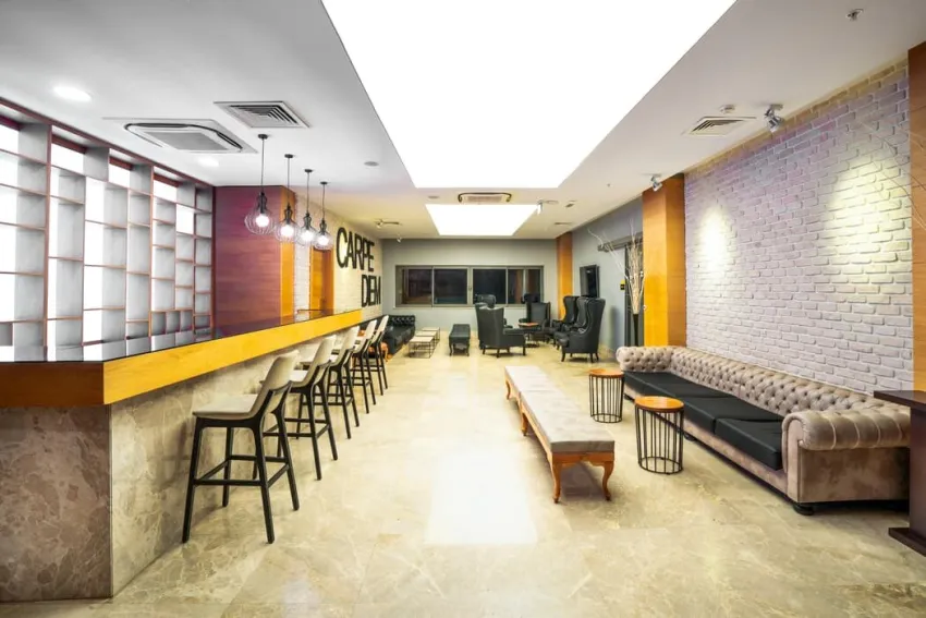 Orfeus Queen Hotel 4*-6