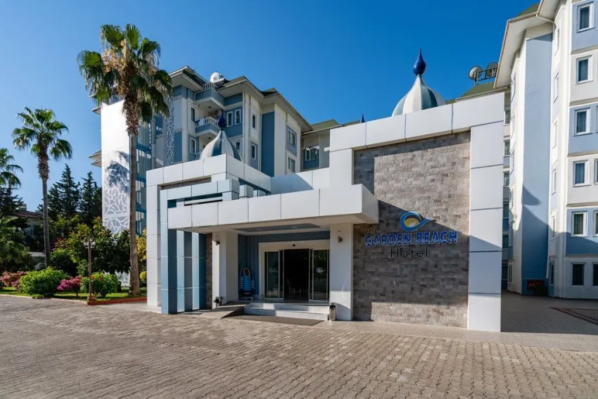 THE GARDEN BEACH HOTEL  5*-18