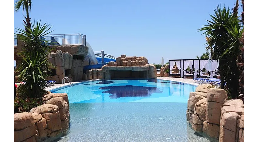 NUMA BAY EXCLUSIVE HOTEL  5*-27