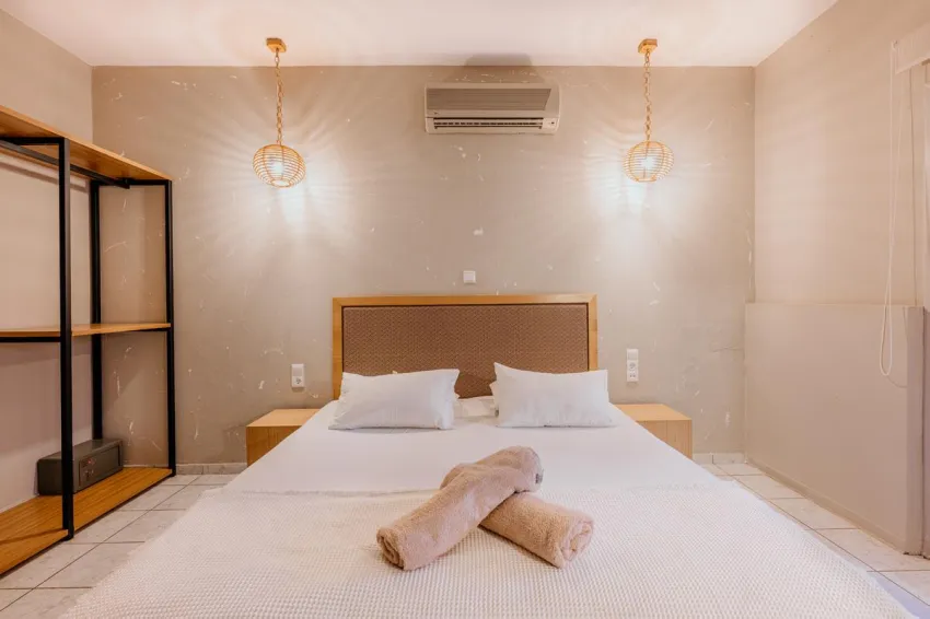 Iphigenia Mythic Retreat 3*-9