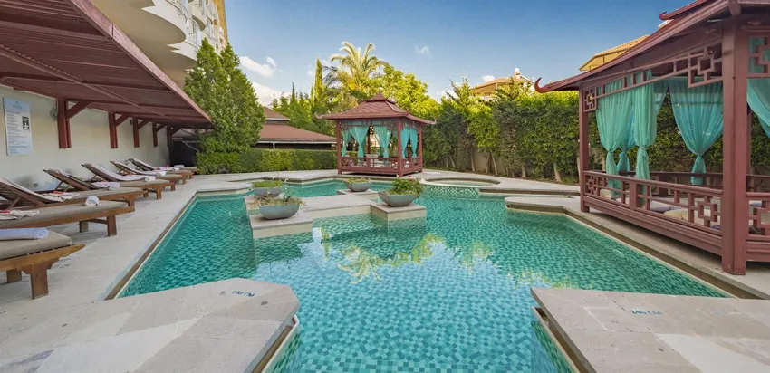 CRYSTAL ADMIRAL RESORT SUITES  5*-37
