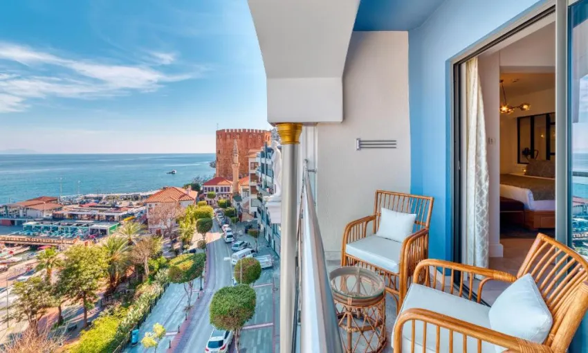NUMA PORT HOTEL  4*-32
