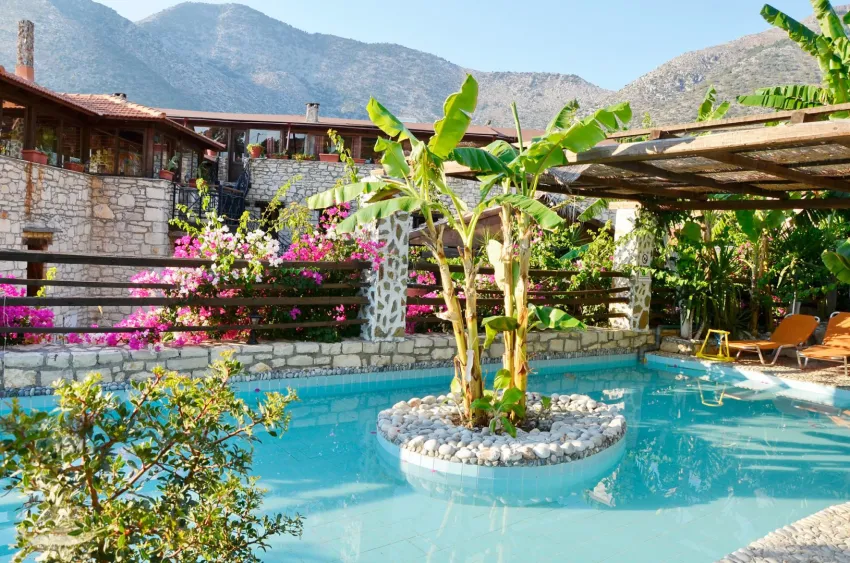 Stone Village Petrino Horio 4*-7