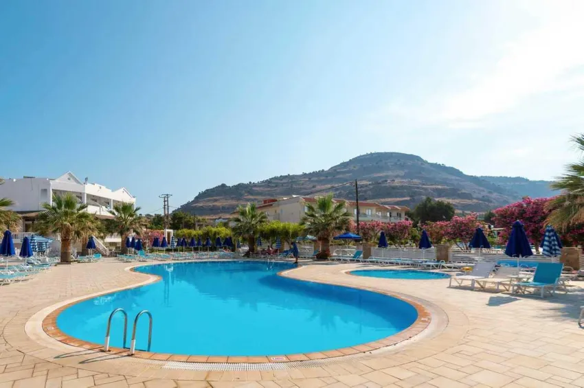 Elvita Beach Hotel 3*-3