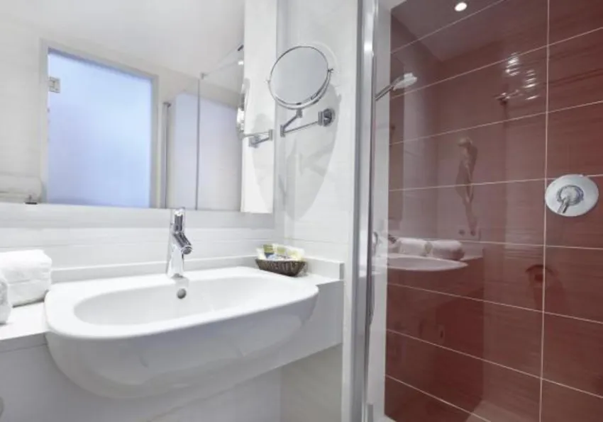 Universal Hotel Perla 4*-23