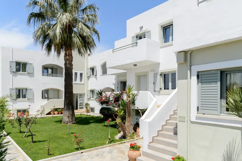 Angela Studios and Apartments 3*-4