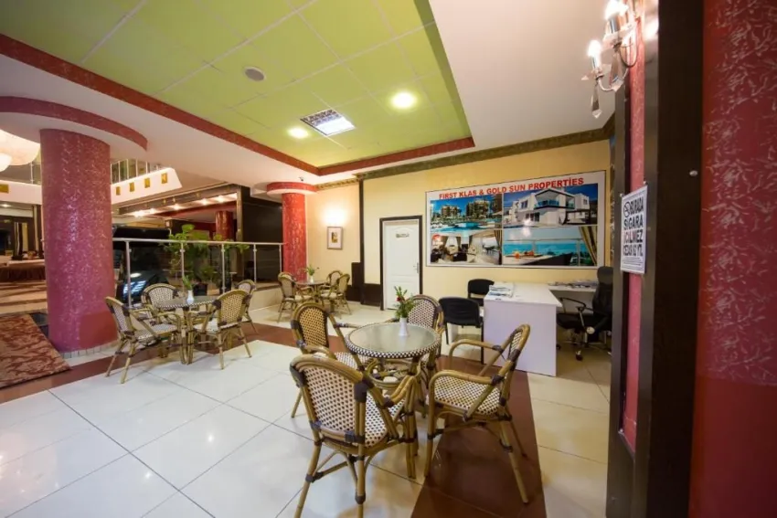 FIRST CLASS HOTEL  5*-11