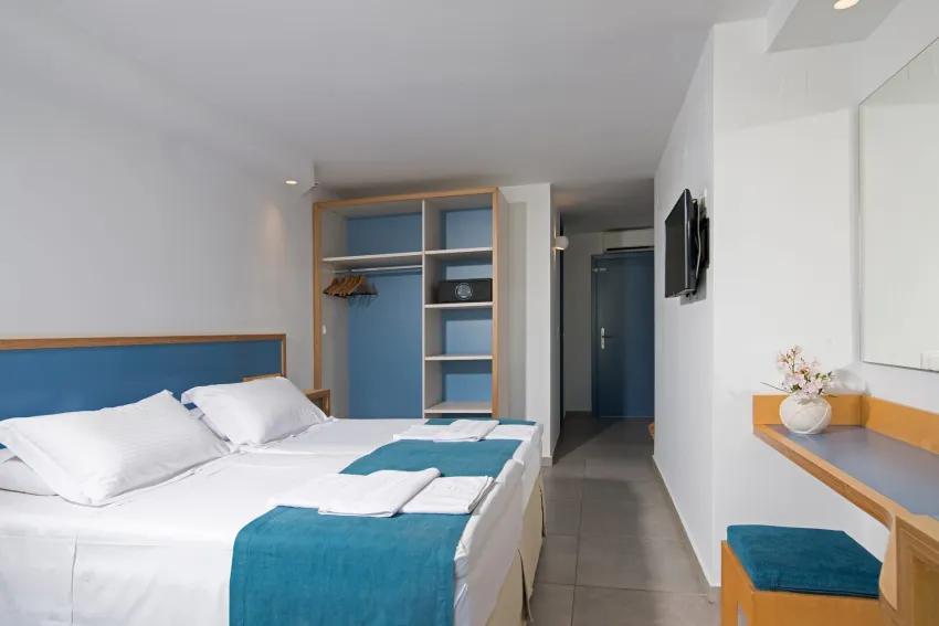 Alia Beach Hotel 4*-15