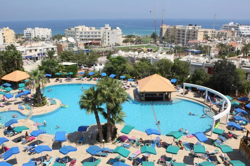 Antigoni Hotel 3*-5