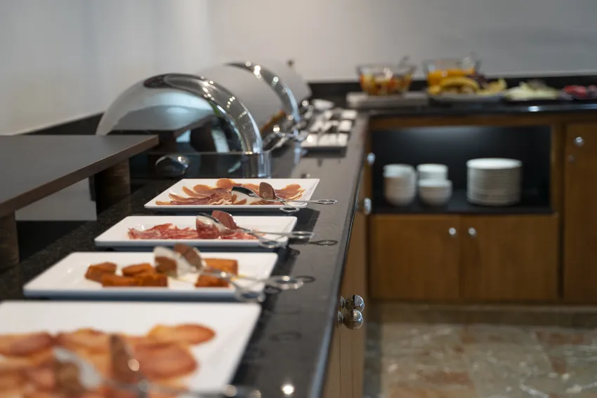 Artmadams Hotel 4*-105