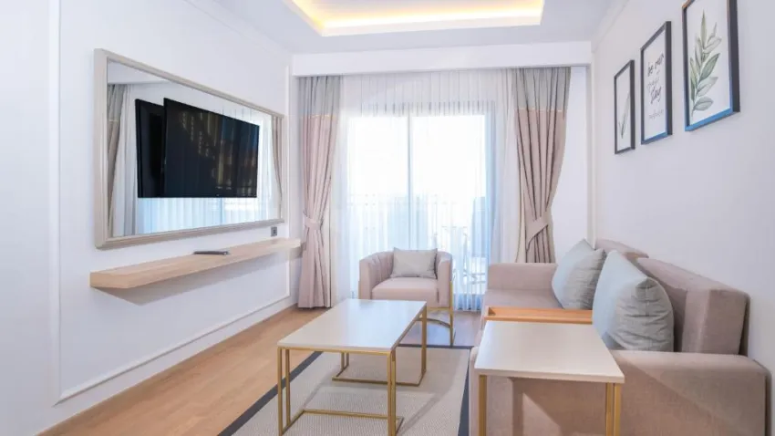 MIRAMARE QUEEN HOTEL  4*-15