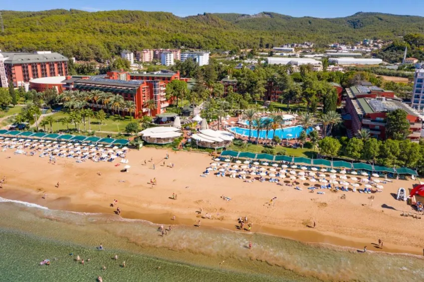 AQI PEGASOS CLUB  4*-40