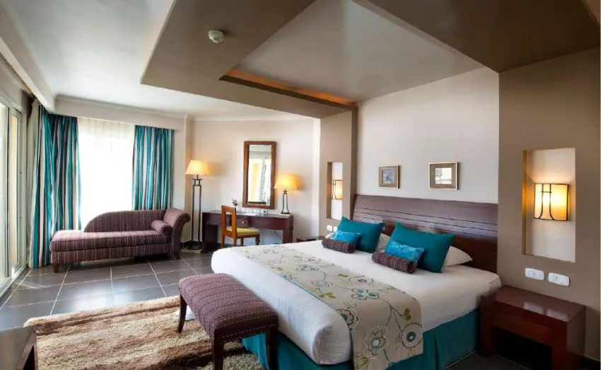 AMWAJ BEACH CLUB ABU SOMA  4*-14