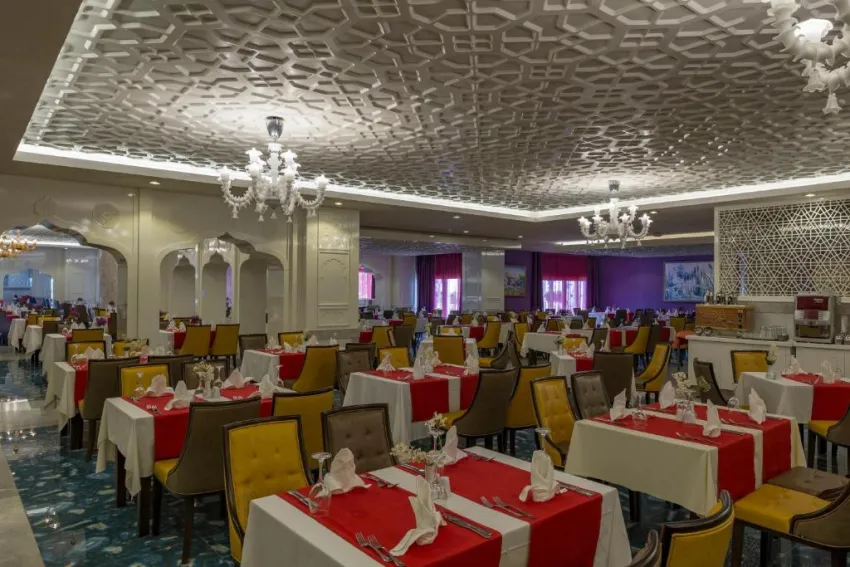 ROYAL TAJ MAHAL  5*-18