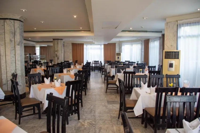 CATARACT RESORT  4*-4