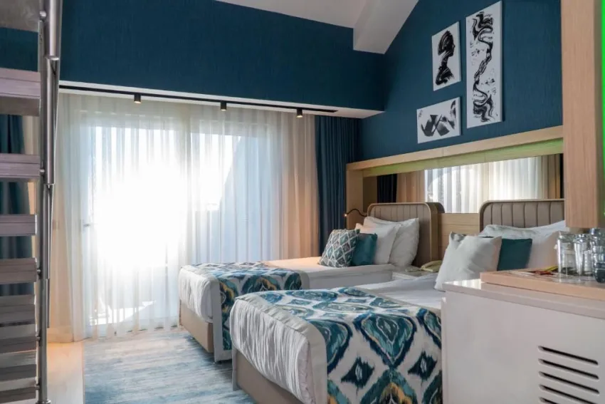 ROYAL WINGS HOTEL  5*-11