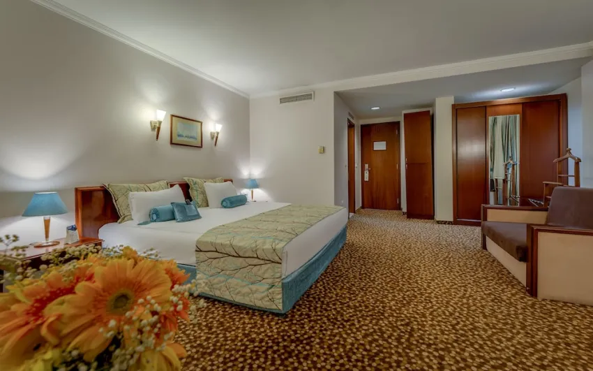 Best Western Plus Khan 4*-12