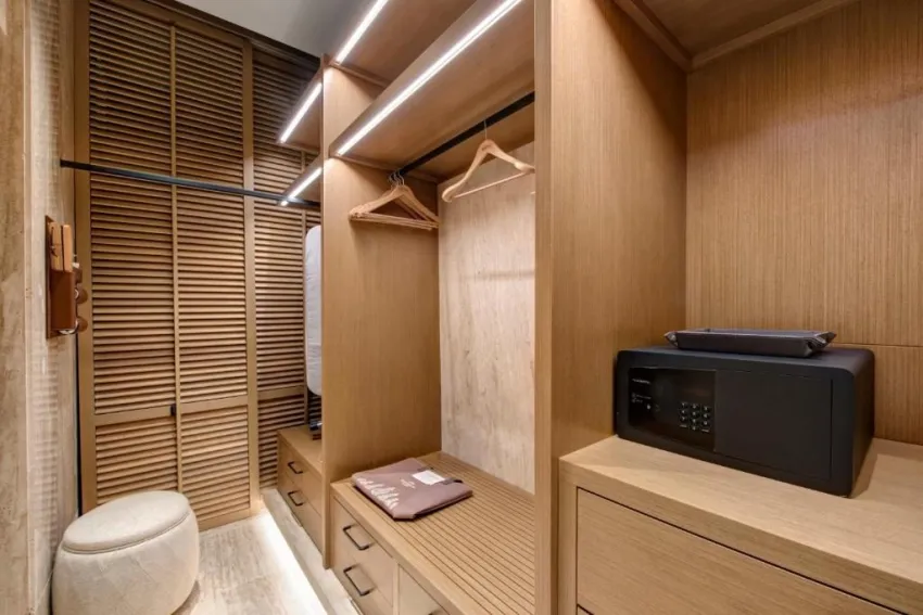 Regnum The Crown 5*-13