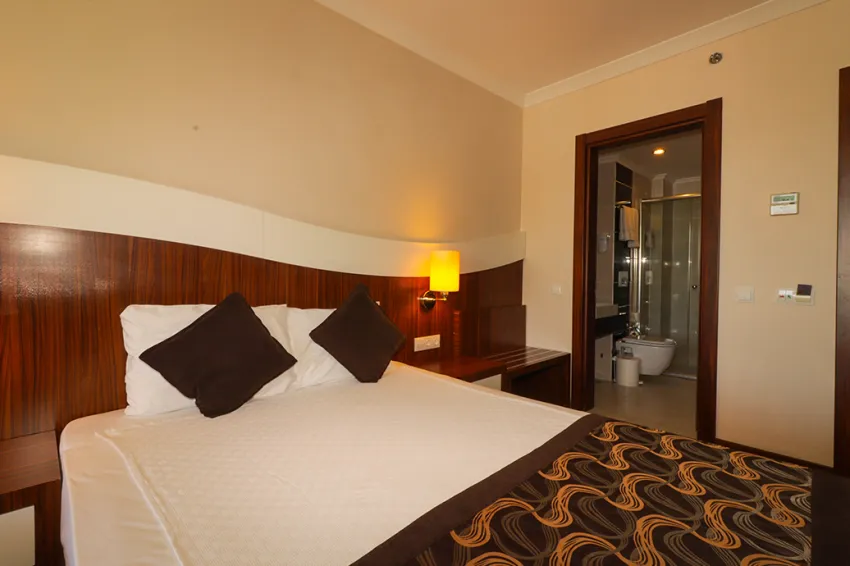 THRONE BEACH RESORT & SPA  5*-25