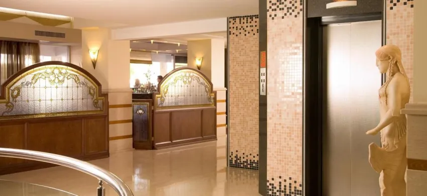 Best Western Plus Plaza 4*-5
