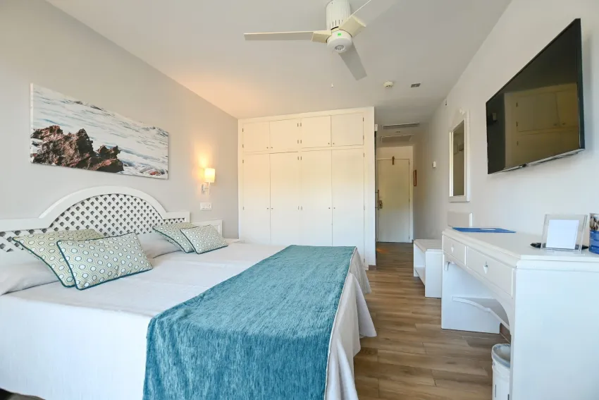 Pinos Playa Hotel 3*-11