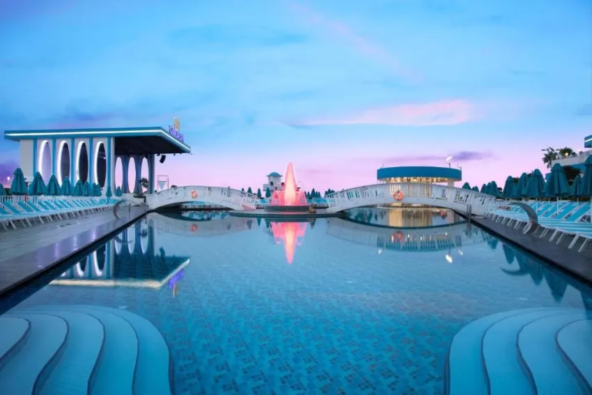 GRANADA LUXURY BEACH  5*-7